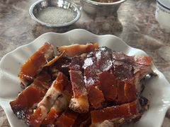 -黄记四更烤乳猪店