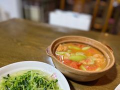 番茄丝瓜炒面筋-沈记菜馆(酒仙桥路店)