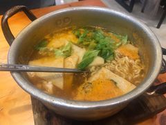 泡菜鱼饼辛拉面-水大叔·石锅拌饭