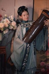 -汉仪华裳汉服馆(打浦桥店)