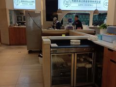 大堂-胡氏大盘鸡新疆菜(石岗店)