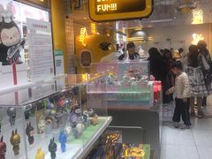 -泡泡玛特POPMART(上海环球港店)