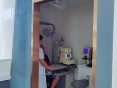 -宏宇眼镜蔡司依视路折扣店(兆佳眼镜城店)