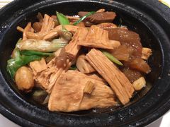 蒜子枝竹红烧牛筋腩-太兴餐厅(东方广场分店)