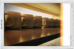 -静待花开瑜伽尊巴会馆