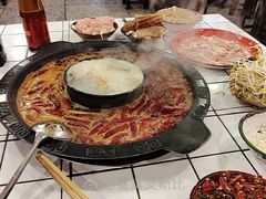 -财二舅火锅招待所