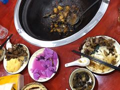 -哈尔滨东北铁锅炖(都督街店)