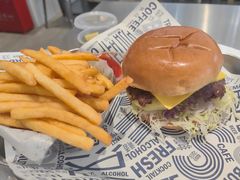 -TRIPS BURGER(大钟寺店)