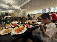 -圣丰索菲特·2 On 988 Café 自助餐厅