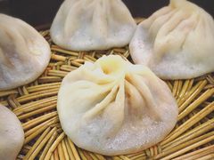 鲜肉小笼包-西湖春天•老字号杭州菜(百汇店)