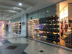 -名创优品(北京新中关购物中心地铁层店)