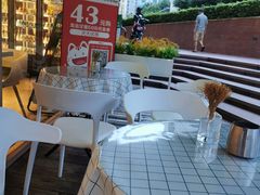 露天位-龙治汉堡(中华城店)