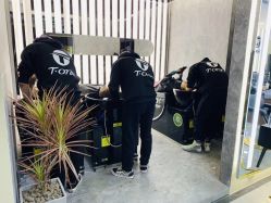 -AYO SALON
