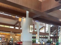 -亚龙湾喜来登·美景台大堂吧