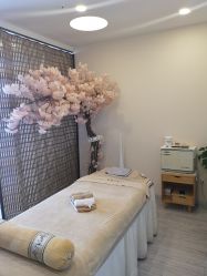 -至臻康妍健康管理中心