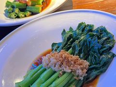 油渣生炒菜心-桂满陇天书(南京德基旗舰店)