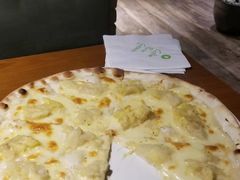 -JINNS锦时 steak&pizza(浸信会礼拜堂旧址店)