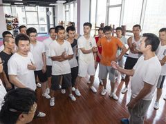 黄淳梁之子黄匡中师傅来京交流-咏春拳学总会·一拳咏春(双井店)