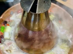 -果松木炭酸菜铜火锅·外婆参鸡汤