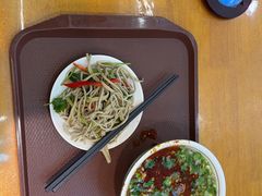 -伊京轩兰州牛肉面(闹市口店)