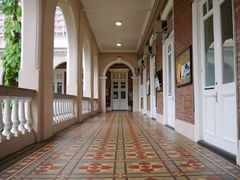 -香港大学