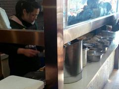 -牡丹广场薛栓子擀面皮大王