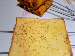 爱上刷鸡蛋的面包片-小核桃品质串店(世茂大道店)