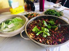-余家庄肥肠鱼地方汤锅(银杏大道店)