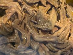 藤椒鸡爪翅-王浩儿纪六孃甜皮鸭(乐山总店)