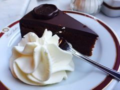 -Cafe Sacher(WIEN)