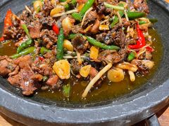 -老滇山寨•云南特色菜•地方菜•民族风情歌舞表演(金碧店)