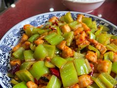 辣子鸡丁-北大地皖峰饭馆
