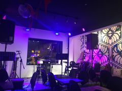 -东岸Cafe 爵士俱乐部