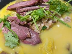 泰式咖喱牛杂锅仔-丁记盐蘸牛肉·新杭菜(河东路店)