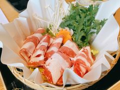 日式寿喜锅-枝魯枝魯自助料理