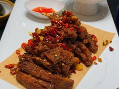 -忆江南·临江鱼馆