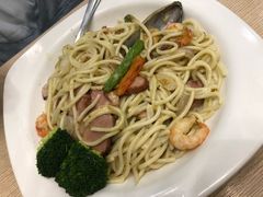 -佰搭果·广式茶餐厅(西华路店)