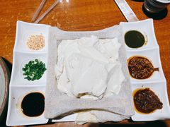 一块豆腐-95号酱骨·一块豆腐(展春园西路店)