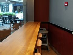 用餐区-The Habit Burger Grill 哈比特汉堡(爱琴海店)