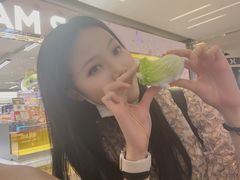 -泡泡玛特POPMART(蓝色港湾店)