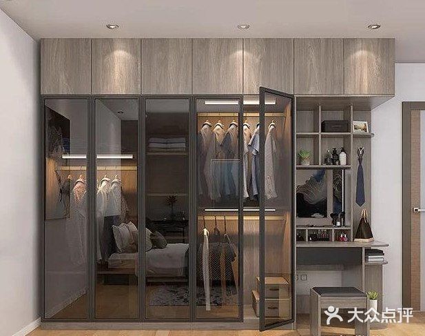 看极简风如何弱化满墙衣柜的压迫感!