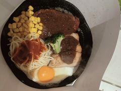 -汤姆家的牛排意面披萨(新城市广场店)