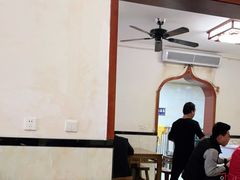 大堂-刘信牛羊肉小炒泡馍(回民街店)