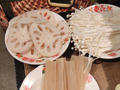 -牛市坎火锅(建设路店)