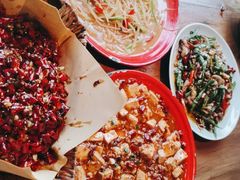-先启半步颠小酒馆(白麓里店)