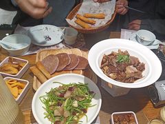 -黄泥岗·地道湖北菜(奥特莱斯店)