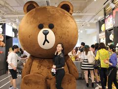 -LINE FRIENDS Garosu-gil Flagship Store