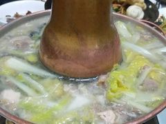 -嘎吧锅私家菜馆(新村十区店)