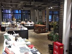 -阅西安新华书店(翠华南路店)