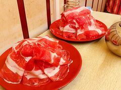 -洞庭洲·防空洞火锅·铜锅涮肉·烧烤(新百广场店)